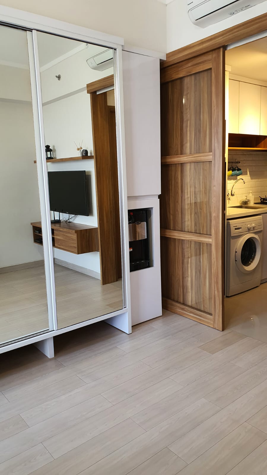 Disewakan fully furnished apartemen Oasis Tipe studio di Lippo Cikarang